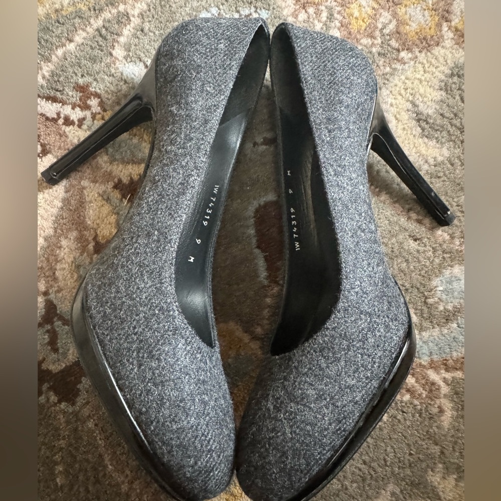 ***sold****Stuart weitzman tweed gray heels